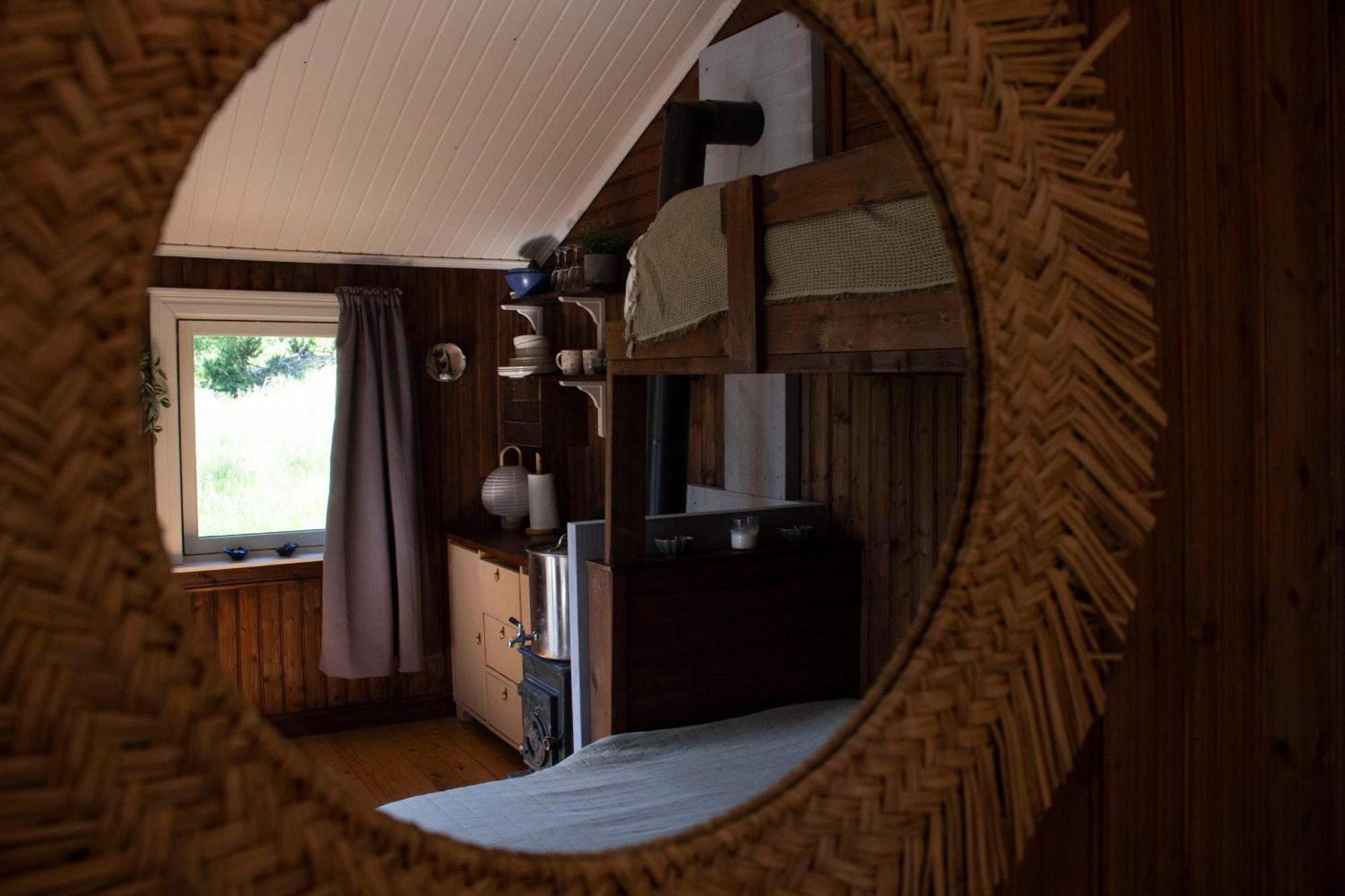 Hotel Cosy Cabin Without Running Water And Electricity Levanger Habitación foto